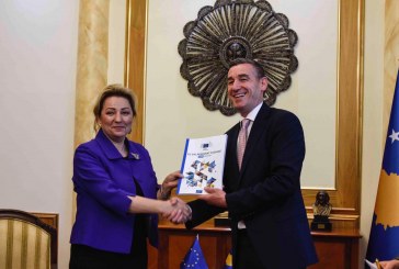 Veseli pranon raportin për Kosovën, pret liberalizim të shpejtë të vizave