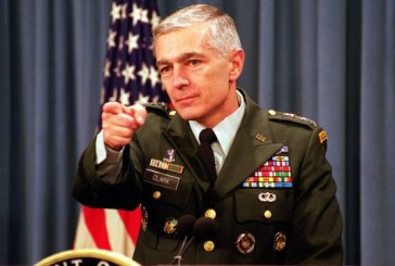Wesley Clark: Shqiptarët iu përgjigjen luftimeve me luftë