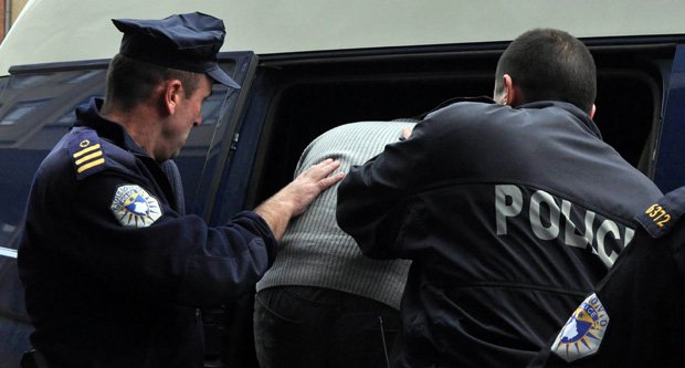 Policia arreston 4 persona nga Kuvendi i LDK’së