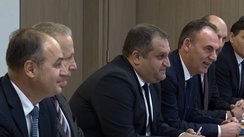PSD tregon nëse do ta braktisin Ekipin negociator pas takimit “të fshehtë’ të ekipit të Haradinajt në Berlin