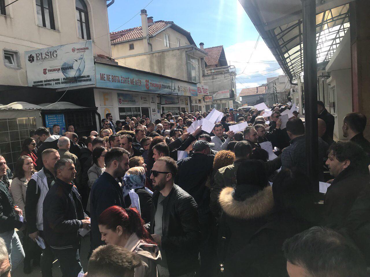 Mbi 21 mijë persona braktisën Kosovën për një vit