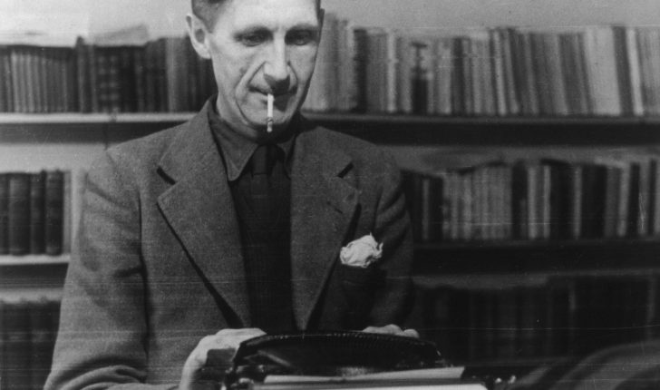 “Ai popull që zgjedh vazhdimisht të korruptuarit, mashtruesit, hajdutët e tradhtarët nuk mund të konsiderohet viktimë, por bashkëfajtor”.