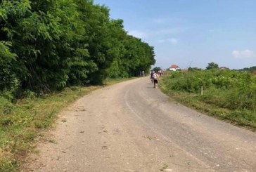 Banorët pastrojnë fshatin e Gjakovës për të mirëpritur diasporën