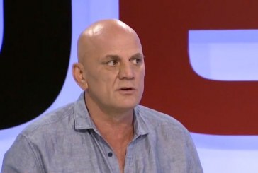 Gani Geci: Hashim Thaçi më luti t’i bashkohem PDK-së, por i thash më përpara shkoj me Sllavisha Petkoviçin