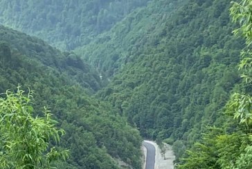 Një ëndërr e kahmotshme bëhet realitet: Ja si duket rruga Deçan-Plavë (FOTO)