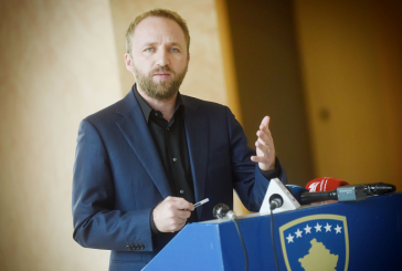 Abelard Tahiri i reagon ambasadorit amerikan