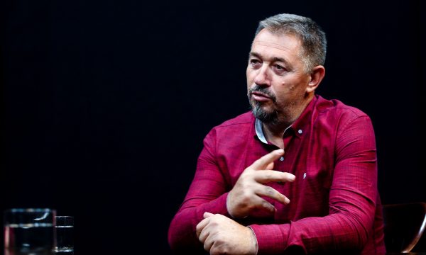Porosia e Lushtakut për kreun e partisë : S’ka bir nane që më largon nga PDK’ja