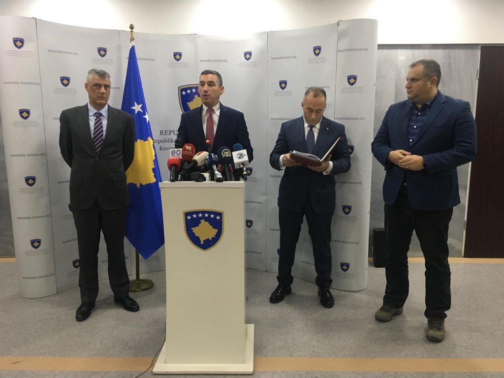 Kush do ta marrë udhëheqjen e dialogut në Kosovë?