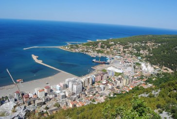 Pushuesve nga Kosova po u pëlqen Shëngjini, lirë e mirë