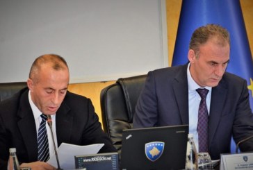 Përplasje mes AAK-së dhe Nismës për aderimet e reja