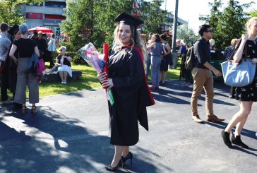 Arnisa Morina, nga Kosova diplomohet si avokate në universitetin prestigjioz kanadez