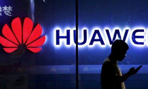 Britania alarmon për sigurinë e Huawei-t