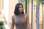 Kim Kardashian tregon belin e hollë në Calabasas