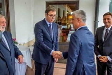 Vuçiq godet Thaçin në Sllovaki: Më ke premtuar se heqja e taksës është çështje ditësh