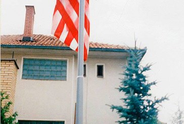 Si erdhën amerikanët në Kosovë – nga Zyra e vogël informative deri te Ambasada më e madhe në Ballkan