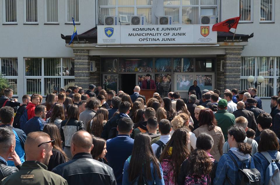 Juniku nuk lejon shkatërrimin e Lumit Ereniku, nesër protestojnë të gjithë në mbrojtje të tij