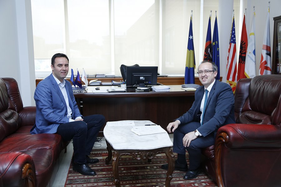 Opozita e përçarë para mocionit për rrëzimin e Qeverisë