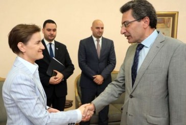 Ambasadori i Spanjës në takim me Bërnabiqin, ka një lajm të keq për Kosovën