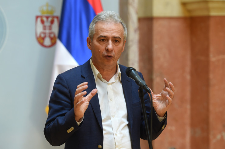 Politikanët serbë gëzohen për Haradinajn, presin që Thaçi dhe Veseli të jenë në Speciale