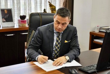 Bytyqi nënshkruan udhëzimin administrativ për zgjedhjen e drejtorit në institucionet publike edukativo-arsimore