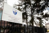 Pozita e Haradinajt mbetet pezull, Kushtetuesja mund t’ia vonojë përgjigjen edhe dy muaj