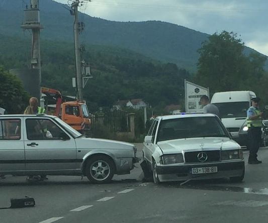 Aksident trafiku në rrugën Pejë – Deçan