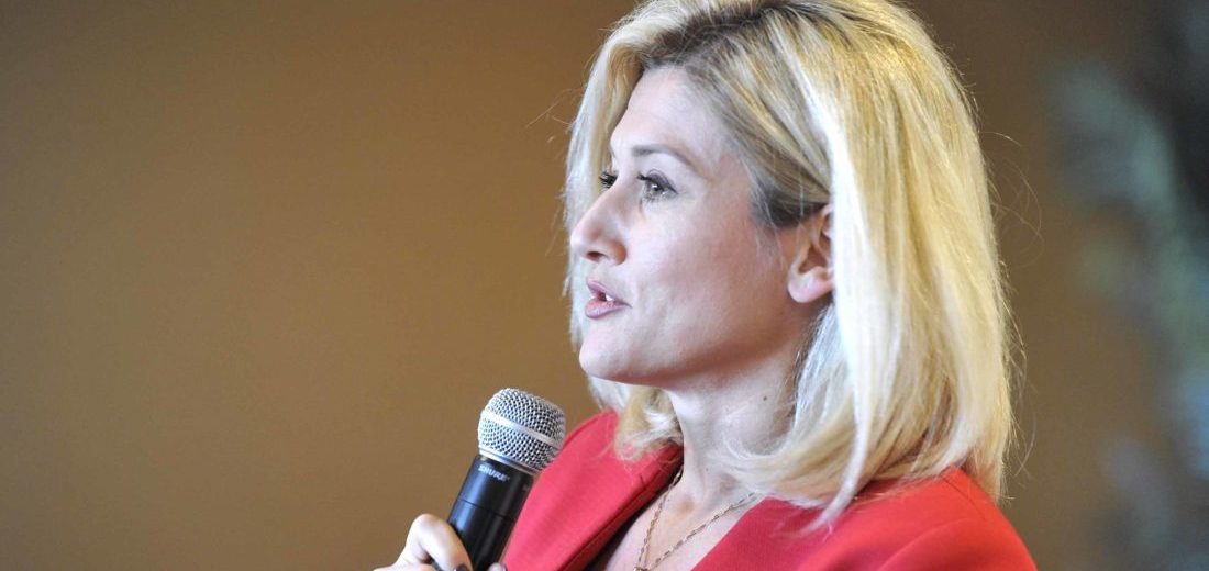 Mimoza Kusari: 20 vite mas lufte kurrë s’kemi qenë më keq, Haradinaj është fajtori