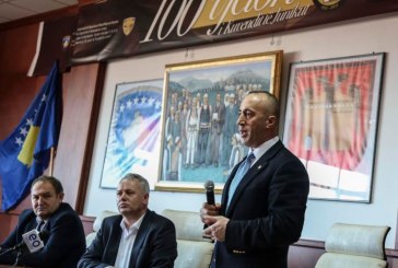 Kryetari i Komunës së Junikut Agron Kuçi, i bënë ftesë publike kryeministrit Haradinaj