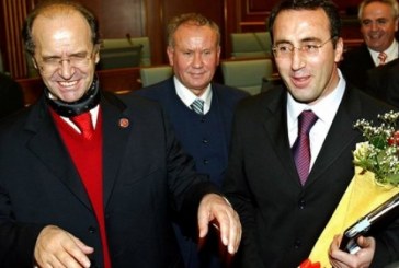 Bajram Gecaj: Rugova s’ka bërë koalicion me AAK-në se e ka dashur, por për ta ndarë krahun e luftës