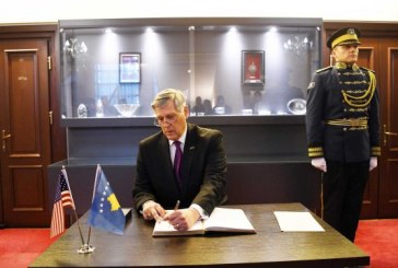 Kosnett: Do t’ju vëzhgojmë si do të zgjidhet situata