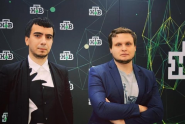 Historia e komedianëve rusë që po trazojnë liderët botëror me telefonatat e tyre