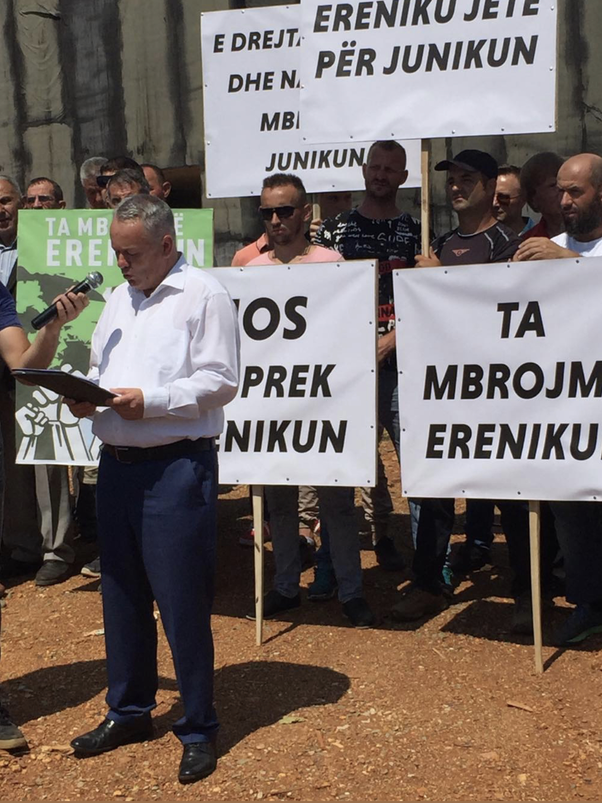 Përfundoj protesta e qytetarëve të Junikut, për kundërshtimin e degradimit të lumit Ereniku