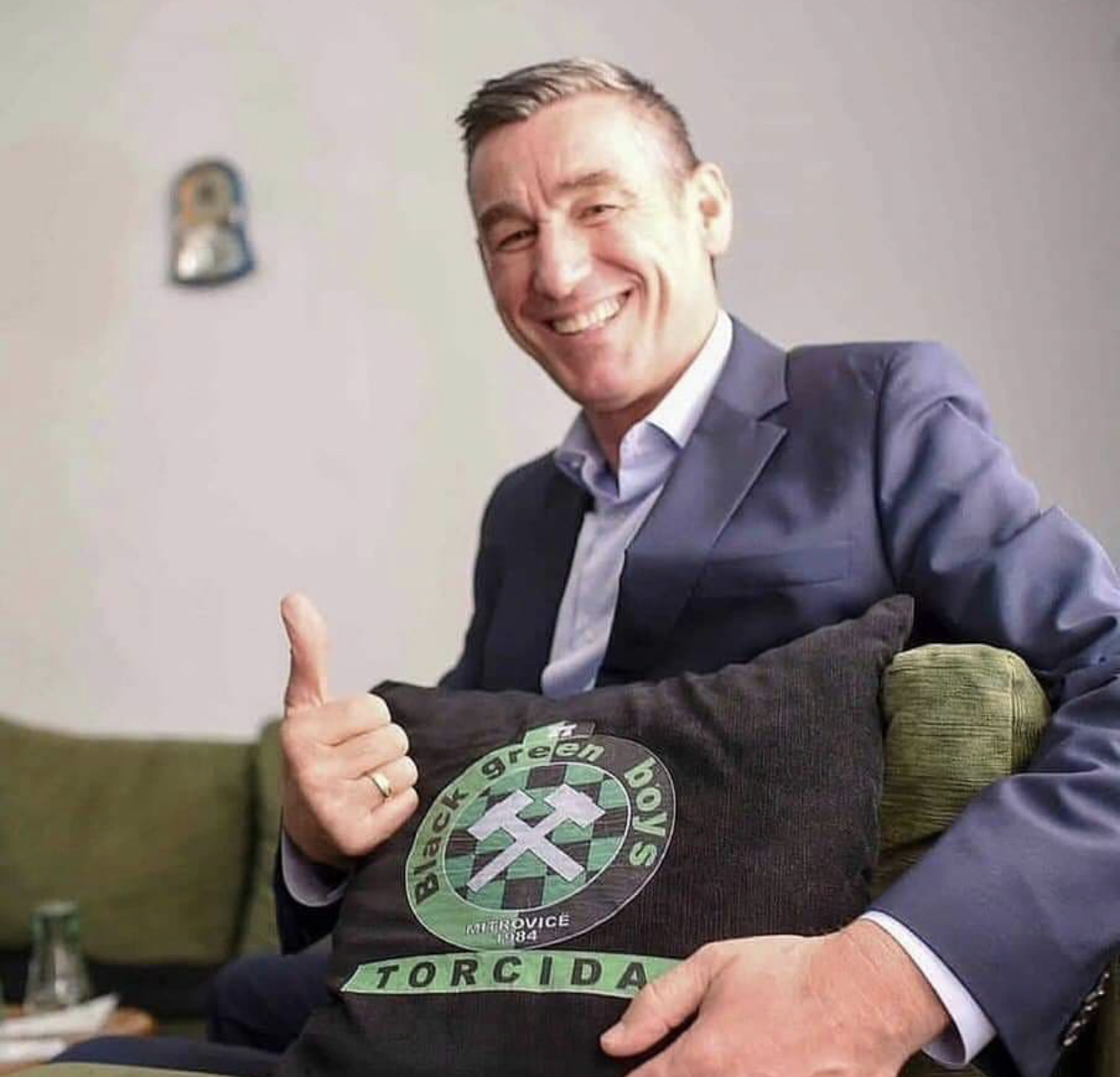 Veseli: PDK-ja çmon individin por nuk është në shërbim të individit