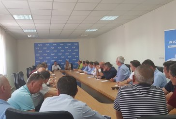 Veseli mbledh kryetarët e degëve të PDK-së, kërkon formimin e shtabeve zgjedhore