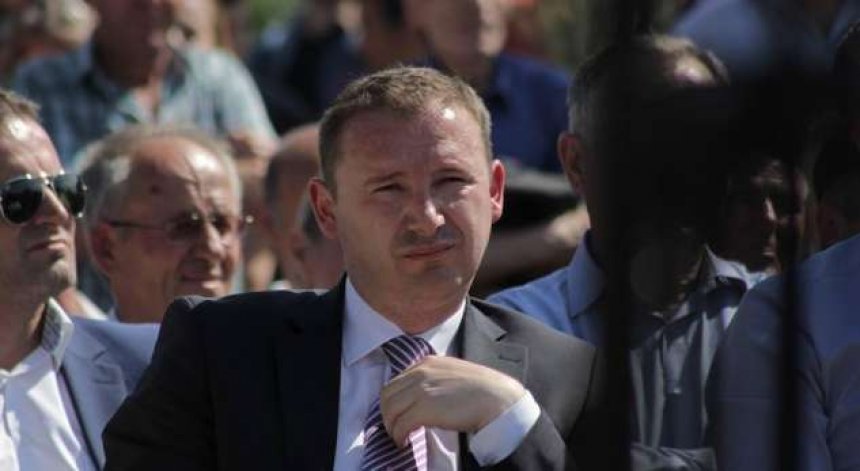 “Tahir Zemajt ia montuan dosjen për tregti me drogë, kështu iku nga burgu”