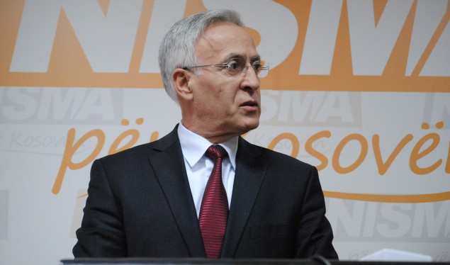 Jakup Krasniqi niset për në Gjykatën Speciale, ja kush e shoqëron