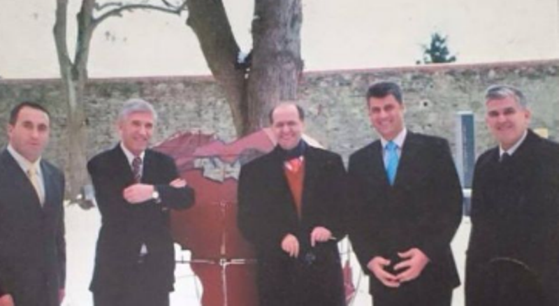 Fotografi e rrallë e Ibrahim Rugovës me tre ish-kryeministrat e Kosovës