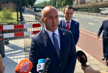 Gazetari: Haradinaj sot s’ishte tepër i relaksuar, por i bindur se s’do të ketë aktakuzë ndaj tij