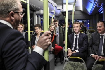 As makina as sekretarë, ministrat e deputetët suedezë përdorin transportin publik