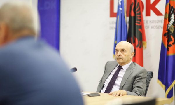 Isa Mustafa gëzohet se LDK do të shkojë vetë në zgjedhje