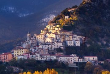 Italia ofron 700 euro në muaj për ata që pranojnë të jetojnë në disa fshatra të saj