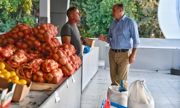 Hoxhaj: Investime në bujqësi për rritjen e mirëqenies së familjeve në Kosovë