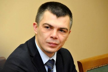 Jabllanoviqi e fut gruan dhe babain në listën për deputetë