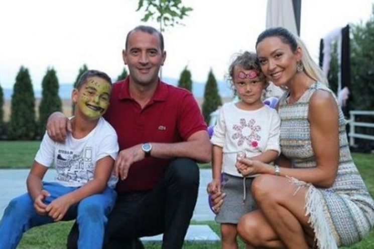 Lola ka dalë me fëmijët për Halloween, shikoni çka u ka bërë atyre