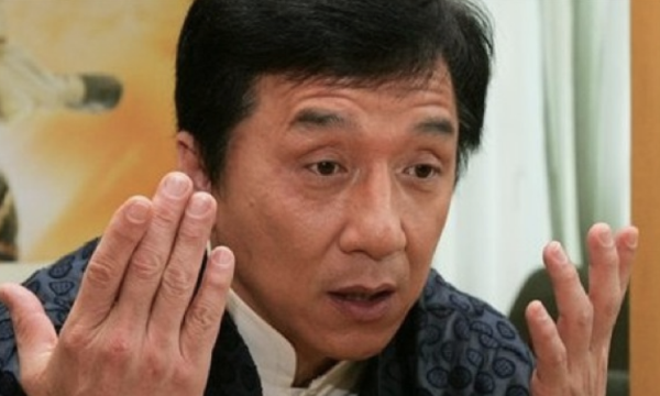 “Kam rrahur gruan shtatzënë dhe djalin tim”, lexojini 6 fakte të çuditshme për Jackie Chan