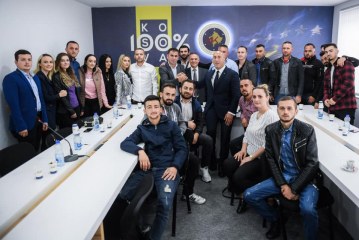 Haradinaj bënë koalicion me rininë e Kosovës