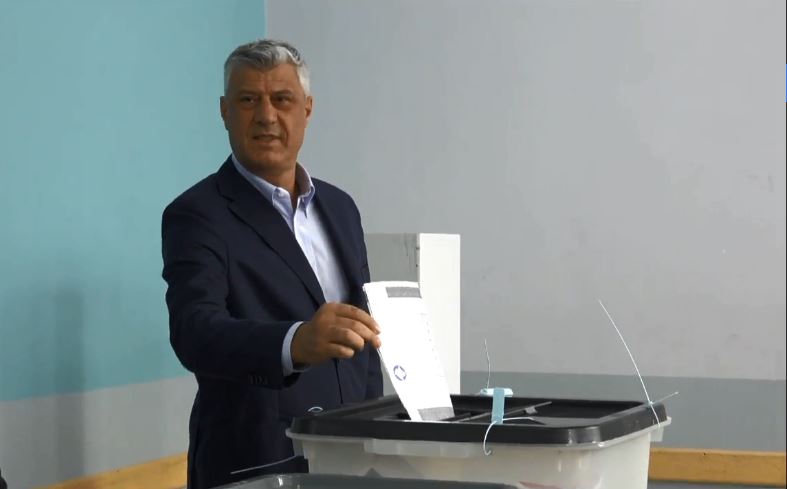 Presidenti Thaçi pas votimit: Votoni për të ardhmen euroatlantike të sigurt të Kosovës