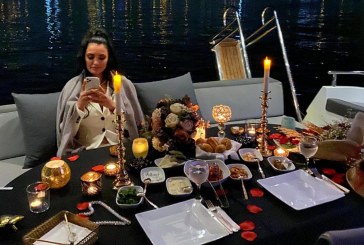Genta në një superdarkë romantike në Stamboll