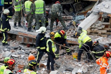 Letra e një çami: Sot mbetëm me turp, ata na thonë “vëllezër e motra”, po ne si i trajtojmë kosovarët?