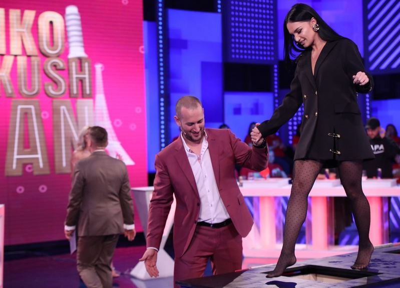 Samanta i përgjigjet Young Zerkës nga studio e “Shiko Kush LUAN”